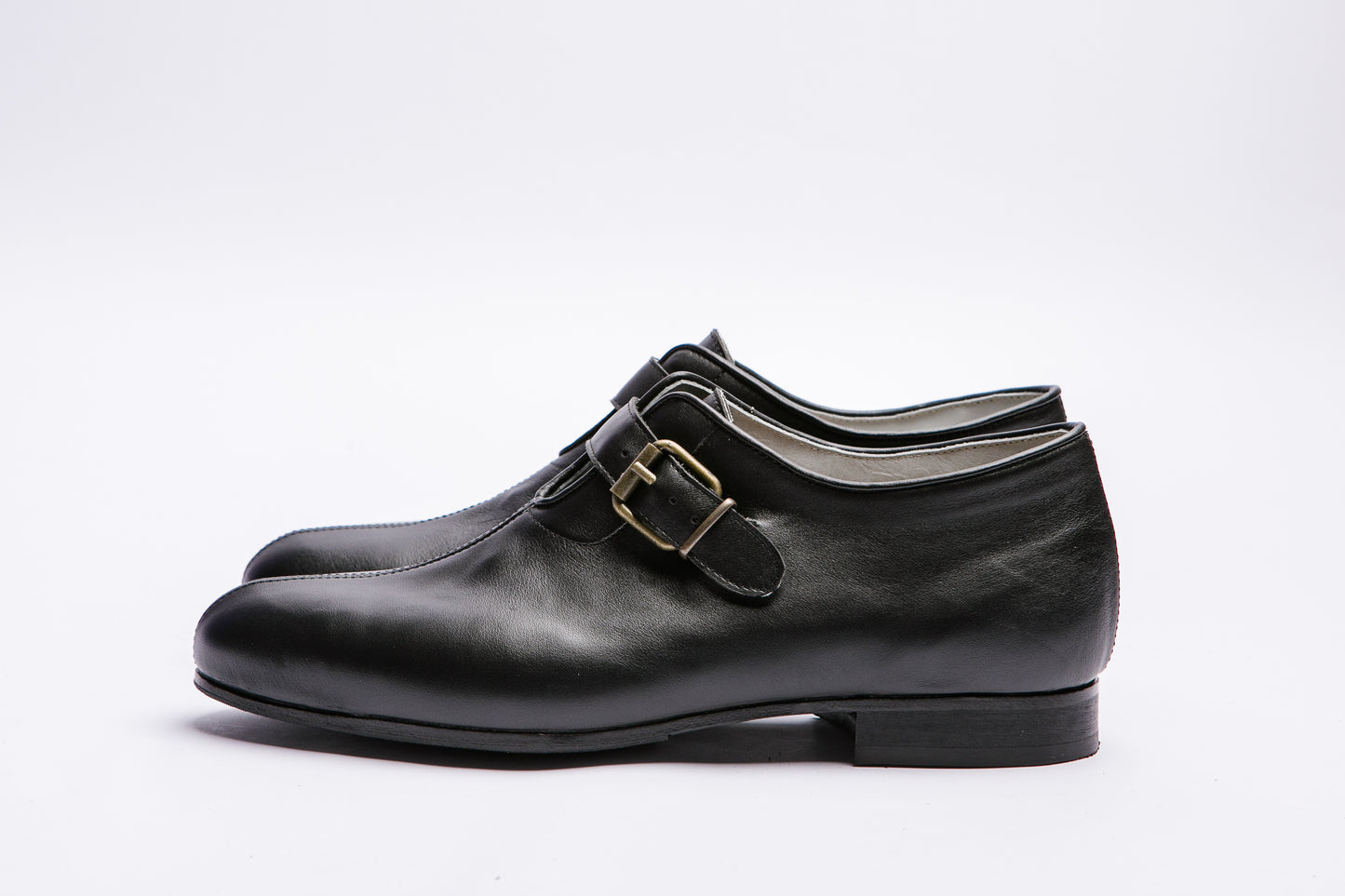 Scarpa bassa con fibbia - Calzature Alverso