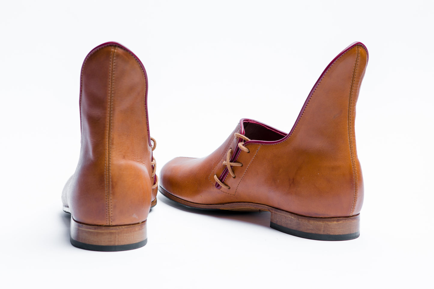 Scarpa bassa con becco posteriore - Calzature Alverso