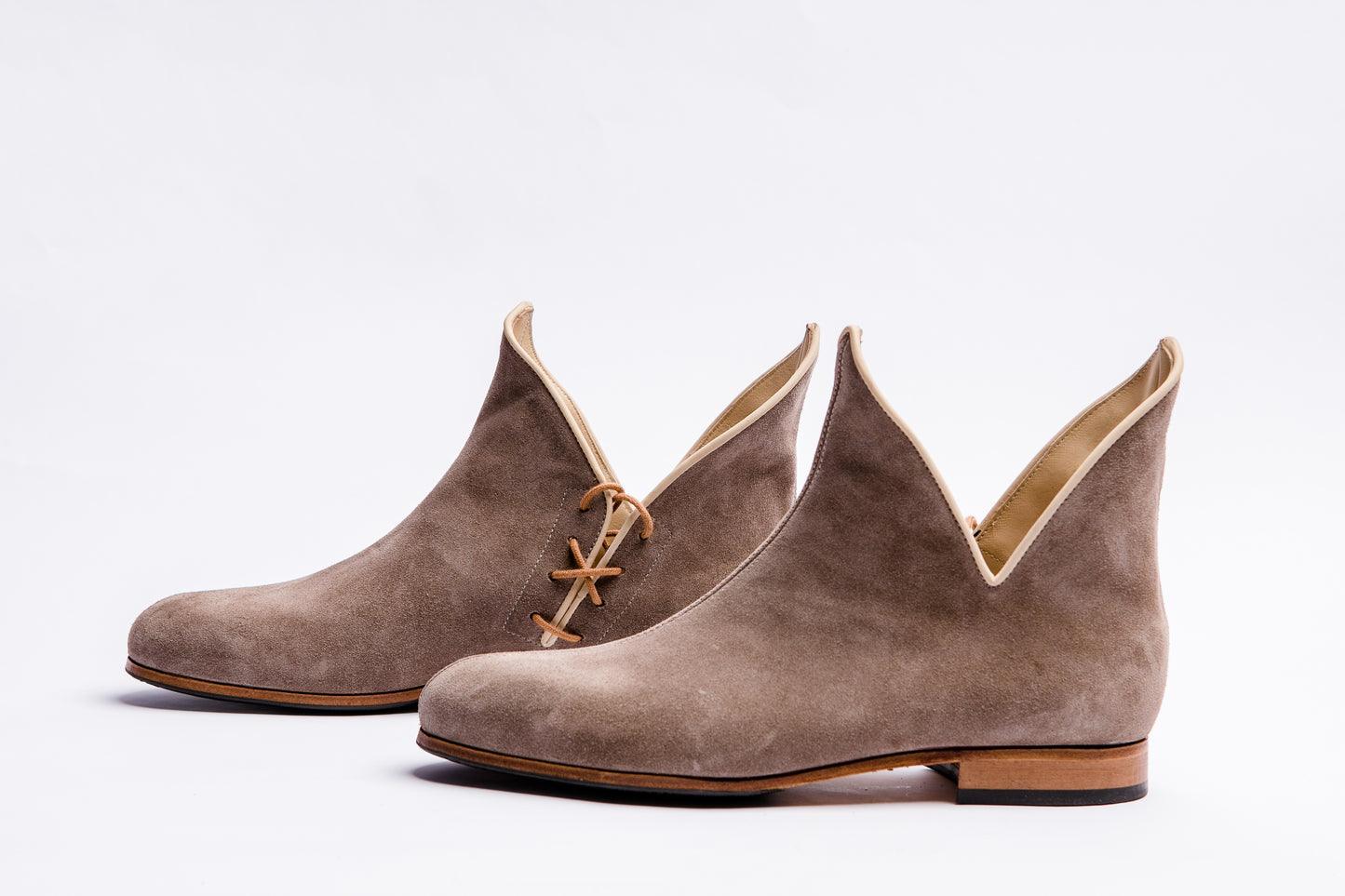 Scarpa bassa con 2 becchi - Calzature Alverso