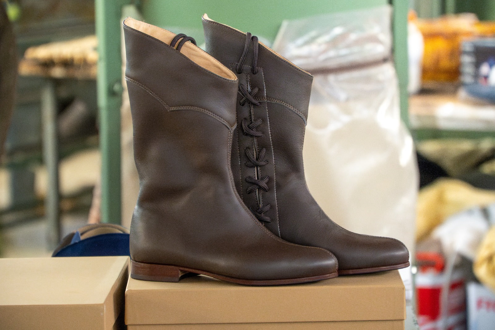 Stivale medio con balza - Calzature Alverso