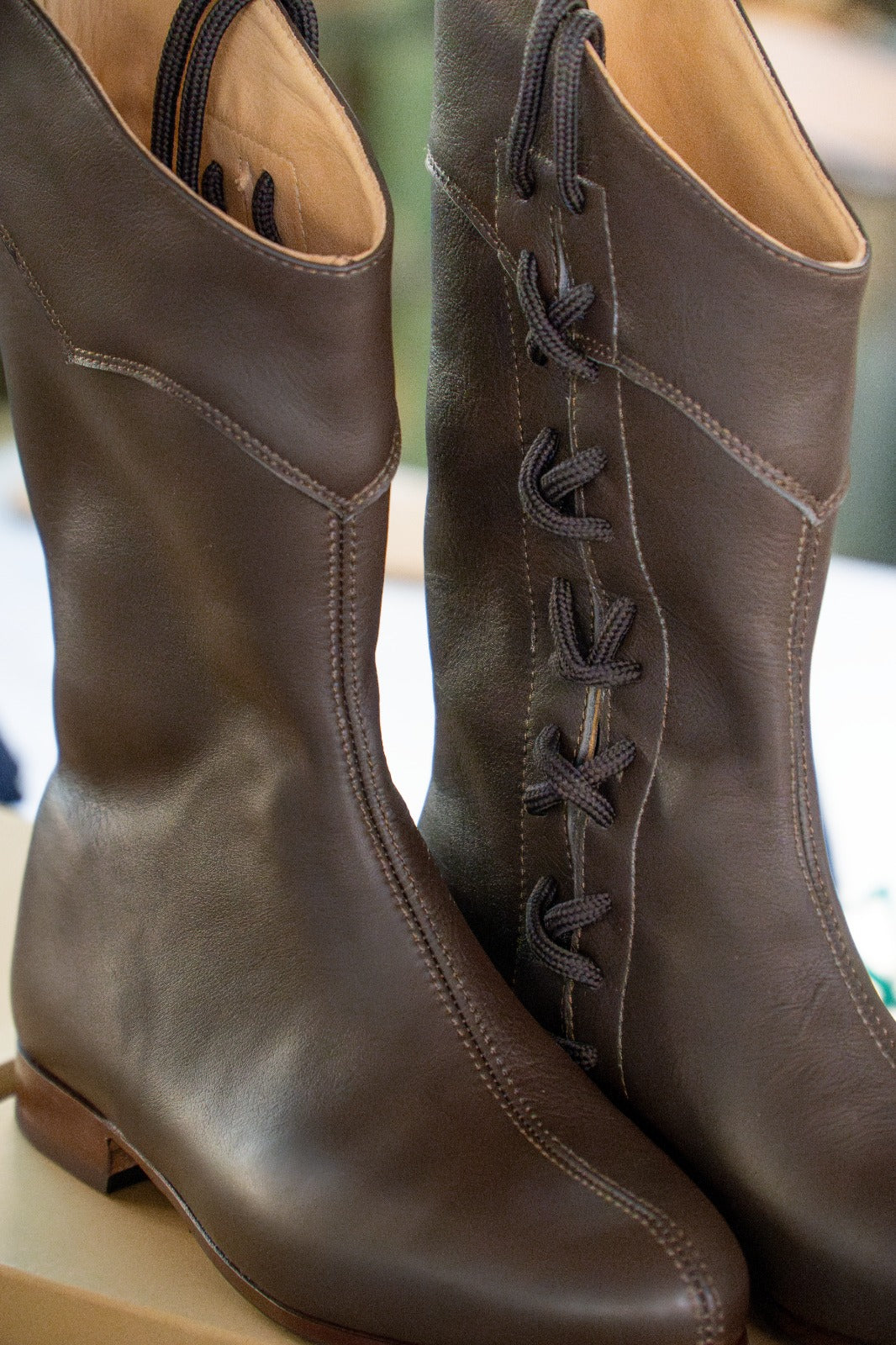 Stivale medio con balza - Calzature Alverso